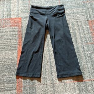 Lululemon Black Capri Leggings Size 4